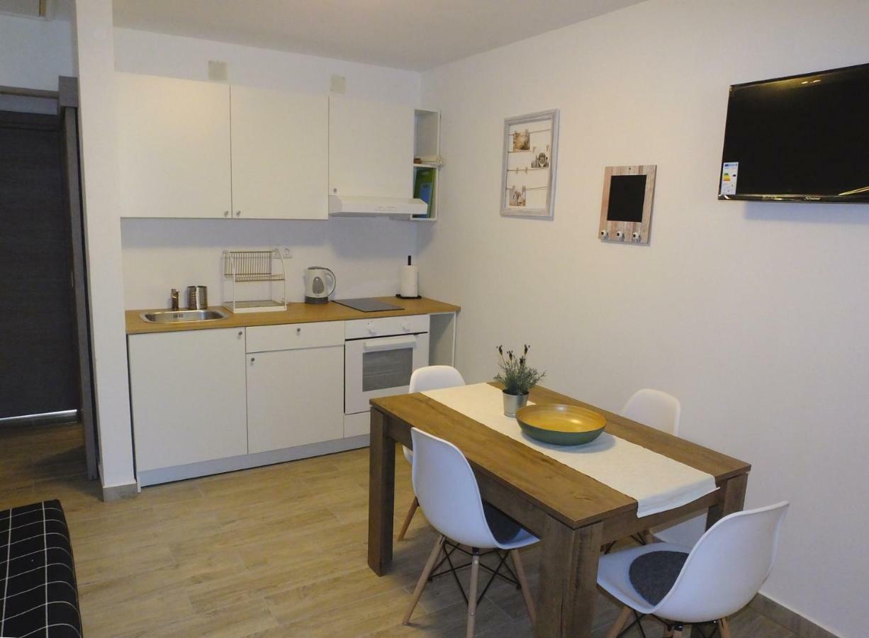 Apartmani Berno Starigrad Paklenica Eksteriør bilde