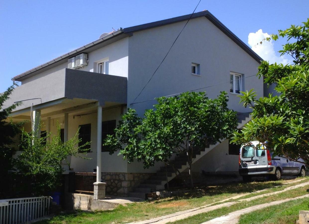 Apartmani Berno Starigrad Paklenica Eksteriør bilde