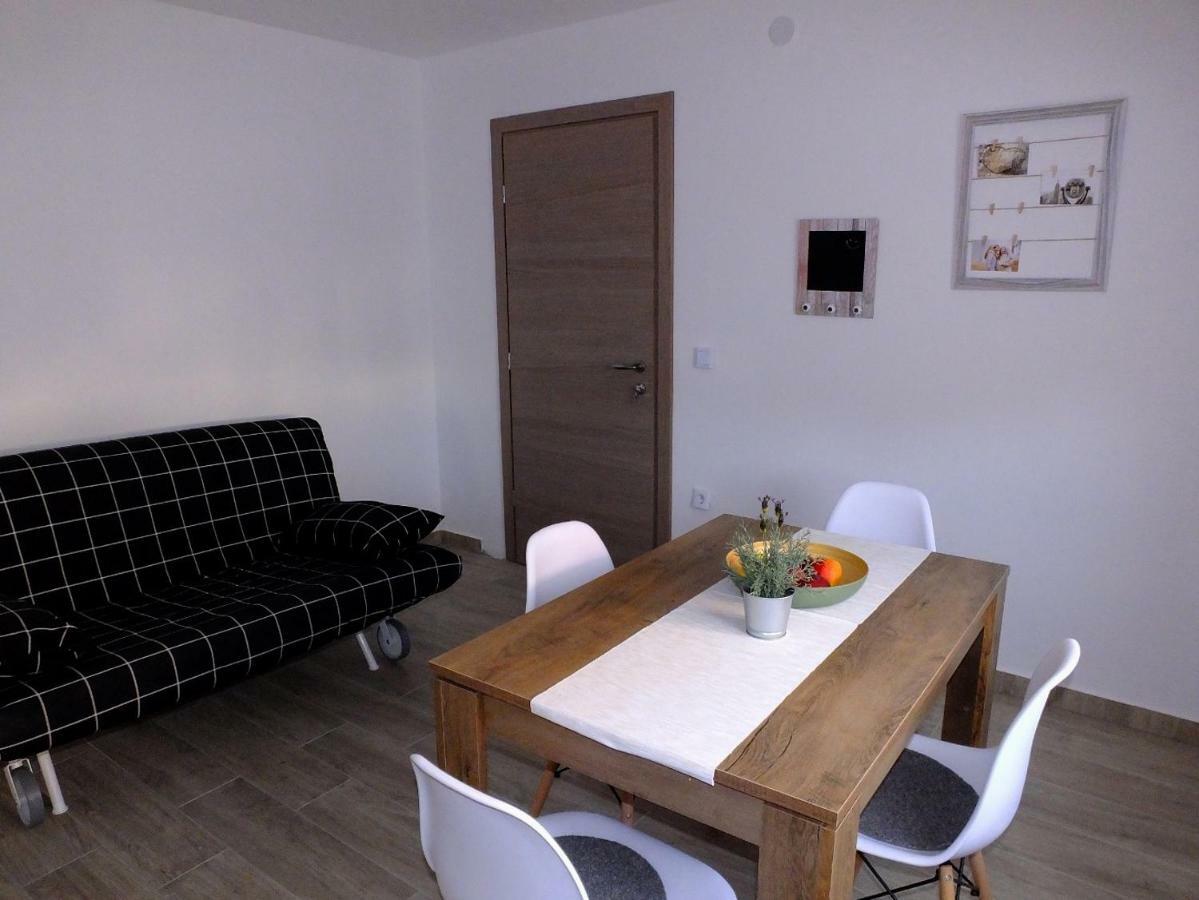 Apartmani Berno Starigrad Paklenica Eksteriør bilde